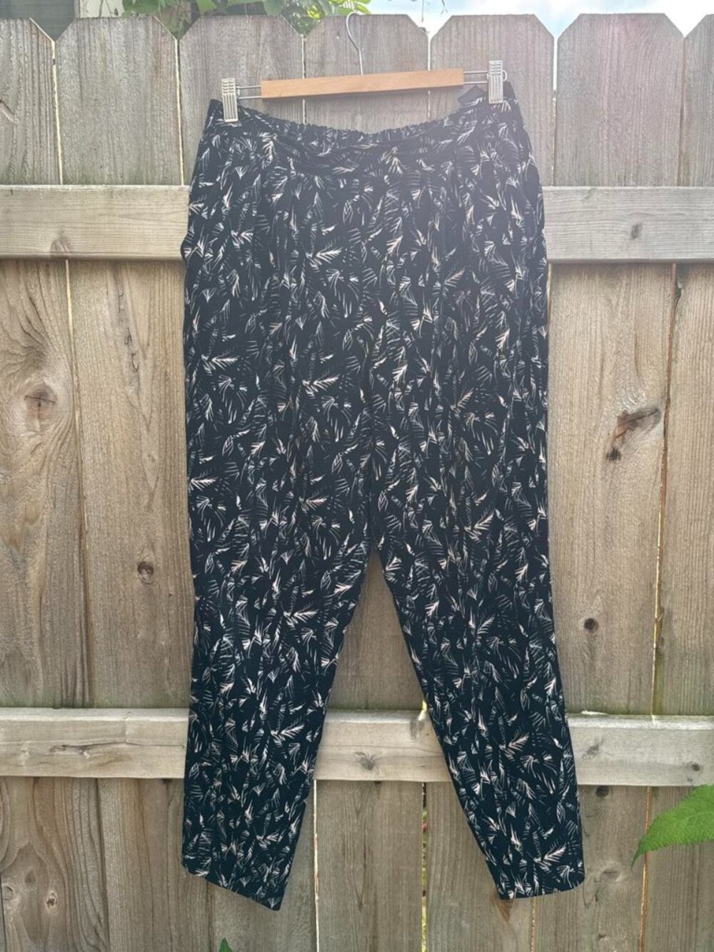 Size Medium Monki Tropical Print Pants